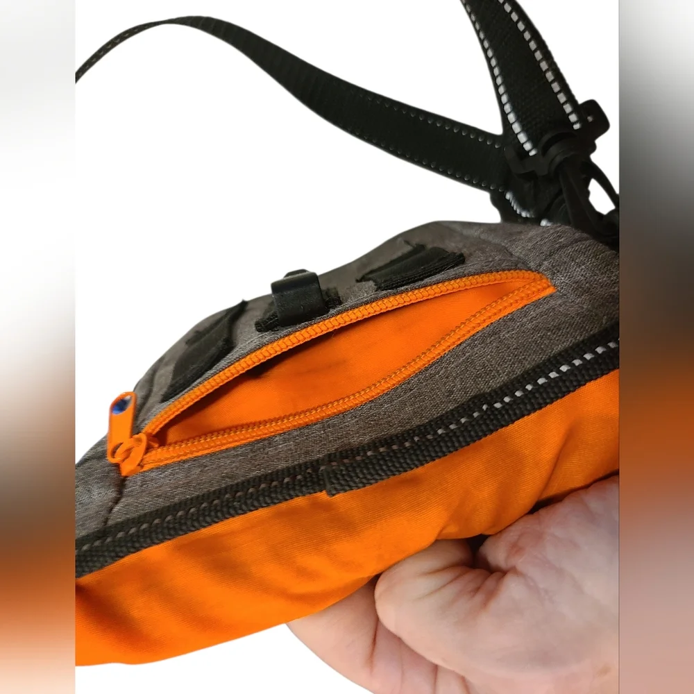 AMZNova Dog‎ Treat Bag Many Pockets Wear 5 Ways